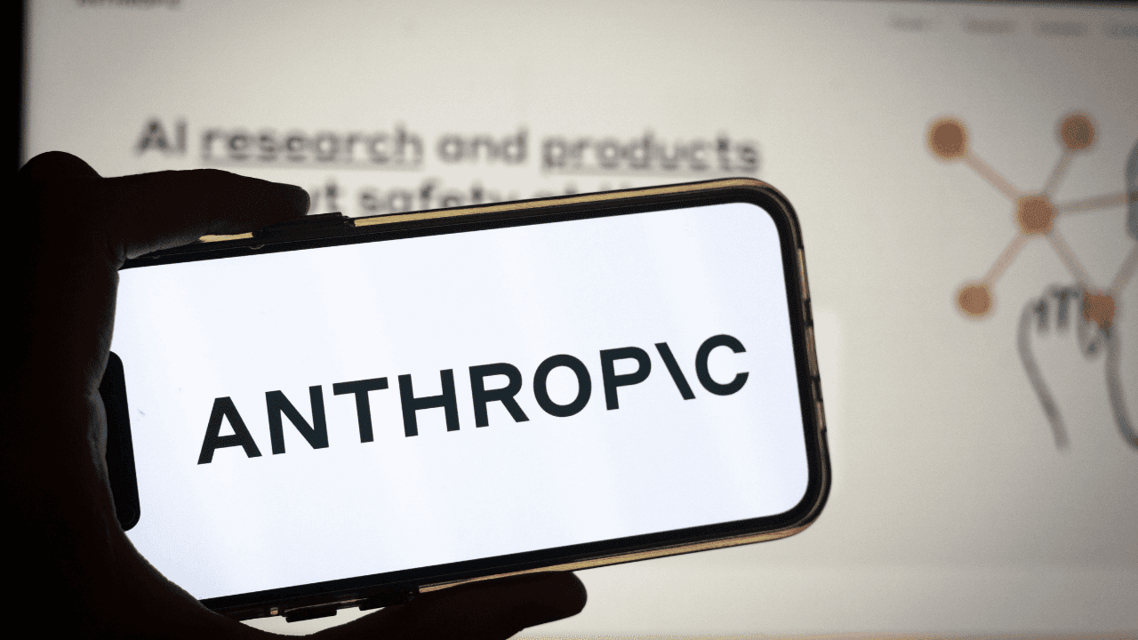 Anthropic CEO’su, yapay zeka güvenliği için geliştirme hızının kontrol edilmesini önerdi