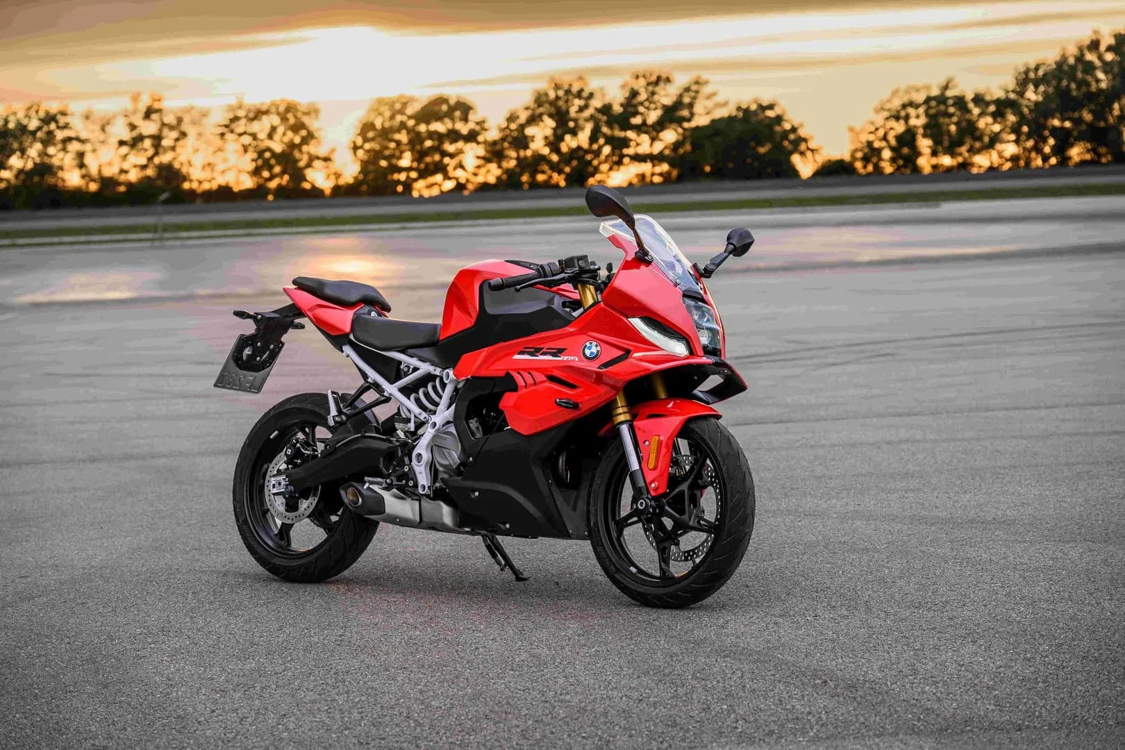 BMW F 450 RR Tanıtıldı: Türkiye’ye Geleceği Tarih Açıklandı!