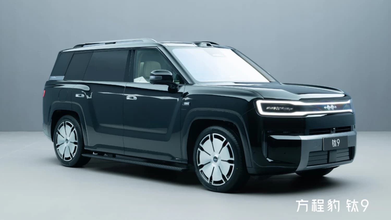 BYD Fang Cheng Bao Ti 9, Meteorit Siyahı Rengiyle Görüntülendi